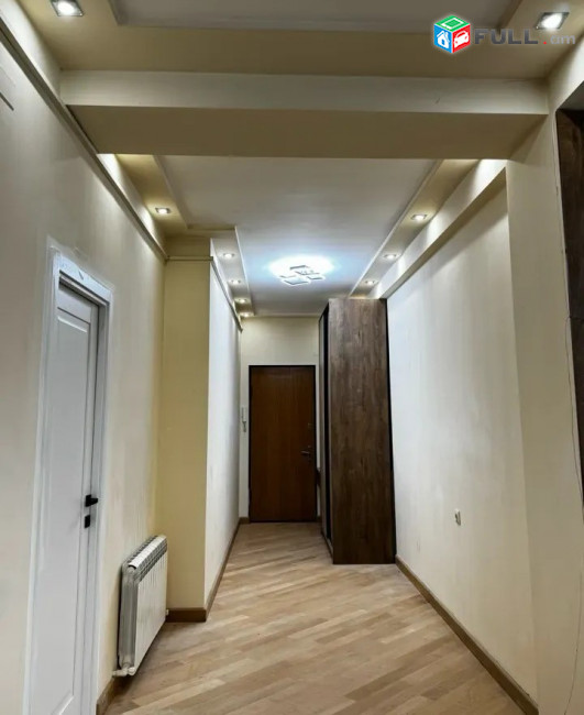 Կոդ KM81423  Հրաչյա Քոչար փողոց  նորակառույց 3 սեն. բնակարան