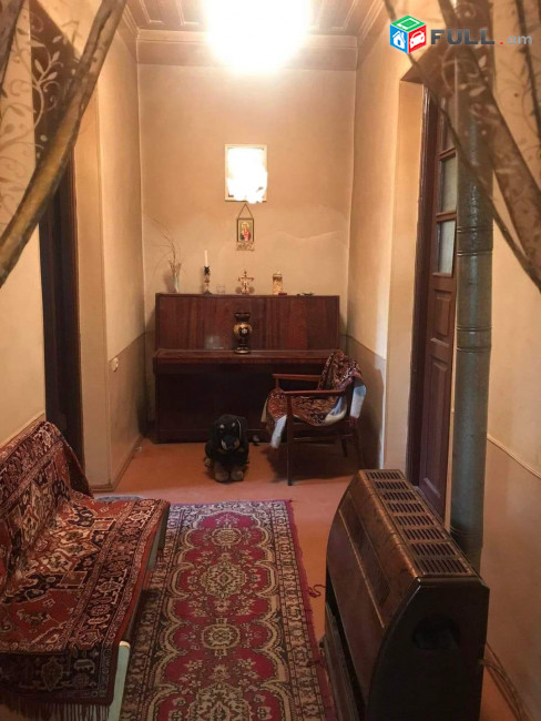  Sepakan tun ,qaxaqi kentronum ,Սեփական տուն ,քաղաքի կենտրոնում ДОМ 