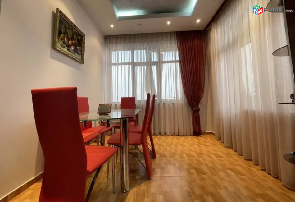 3սենյակ 123քմ. 9/6հարկ Կոմիտաս պողոտա Նորակառույց շենք Գրիբոյեդով խաչմերուկ