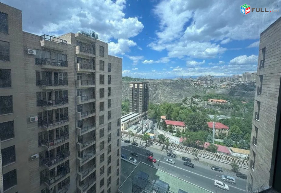 Վաճառվում է բնակարան Կենտրոն վարչական շրջանում  Պարոնյան փողոց Նորակառույց շենք Դվինի հարեվանությամբ