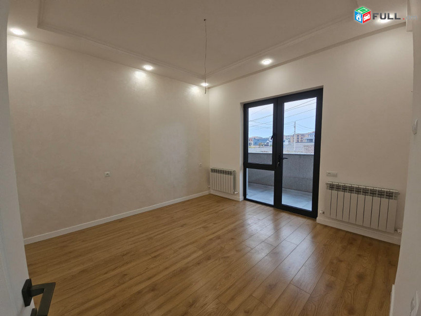 Դավիթաշեն Մելքումովի փողոց,  3–հարկանի Նորակառույց Առանձնատունը 230քմ., 