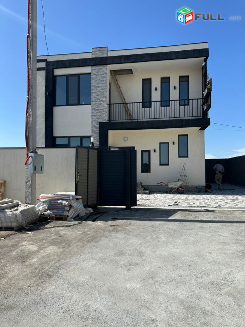 Վաճառվում է Առանձնատուն Դավիթաշեն վարչական շրջանում, Մելքումովի փողոց 320/108քմ.