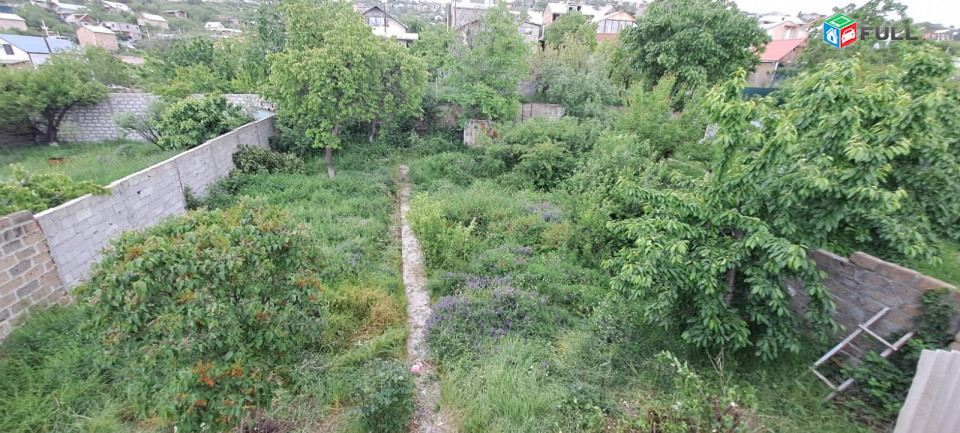 Վաճառվում է Առանձնատուն  Ձորաղբյուր  Լիա Մարկետի հարևաանությամբ,  2–հարկանի տուն 150քմ., մանսարդային տարացք պարիսպապատ հողի մակերեսթ 515քմ.։ 
