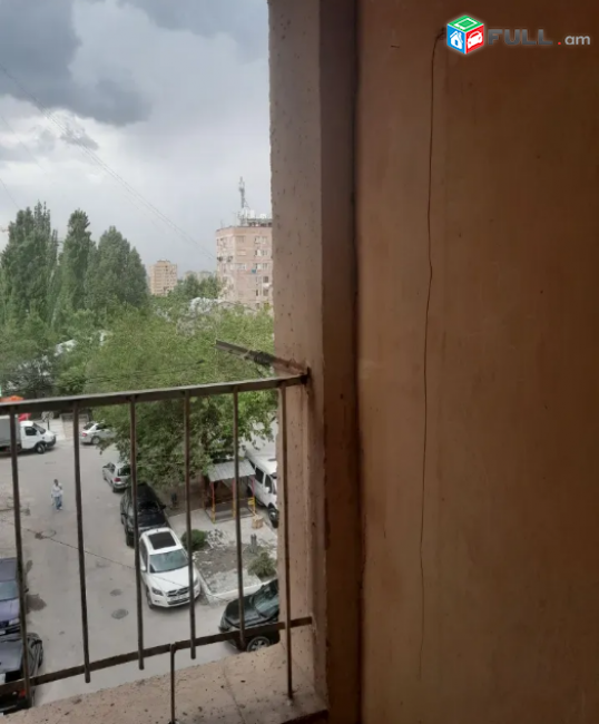 Վաճառվում է բնակարան Դավիթաշեն վարչական շրջանում  Դավիթաշեն 4–րդ թաղամաս 3սենյակ 73քմ., 9/4հարկ