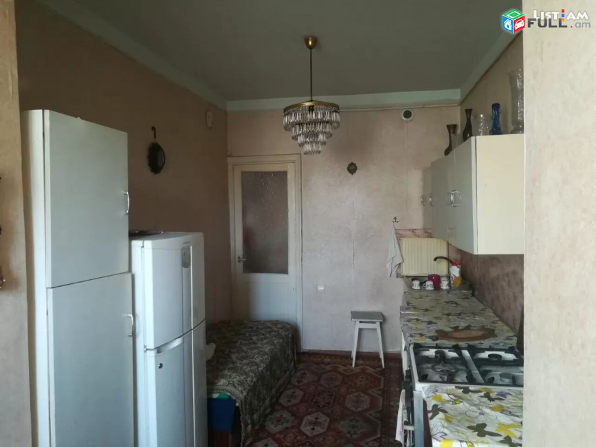 Զեյթուն Դրոի փողոց 1 սենյակ, քարե շենք 46քմ, 5/4հարկ, Շատրվաների Այգու մոտ