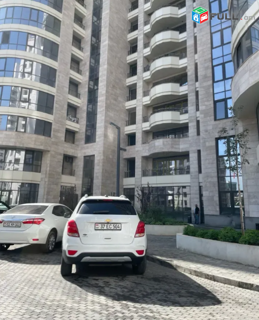 Վաճառվում է բնակարան Կենտրոն վարչական շրջանում, Արշակունյաց  պողոտա  Նորակառույց շենք, Բյուրեղ թաղամաս, 2սենյակ, 51քմ., 18/11հարկ,