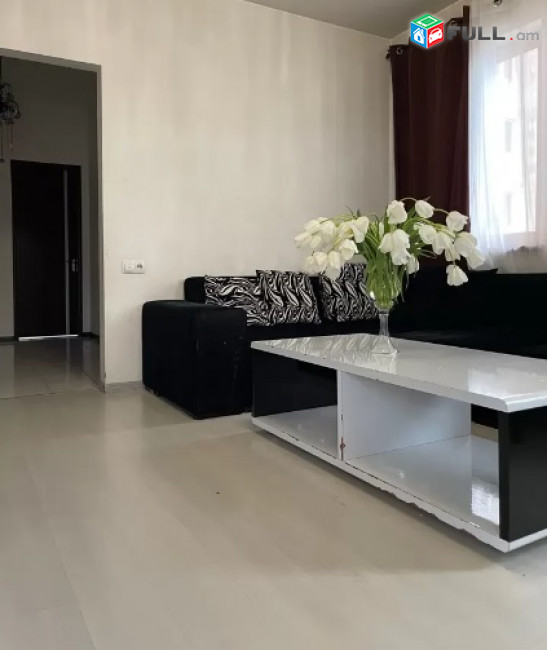 3 սենյականոց բնակարան Մեծ Կենտրոնում