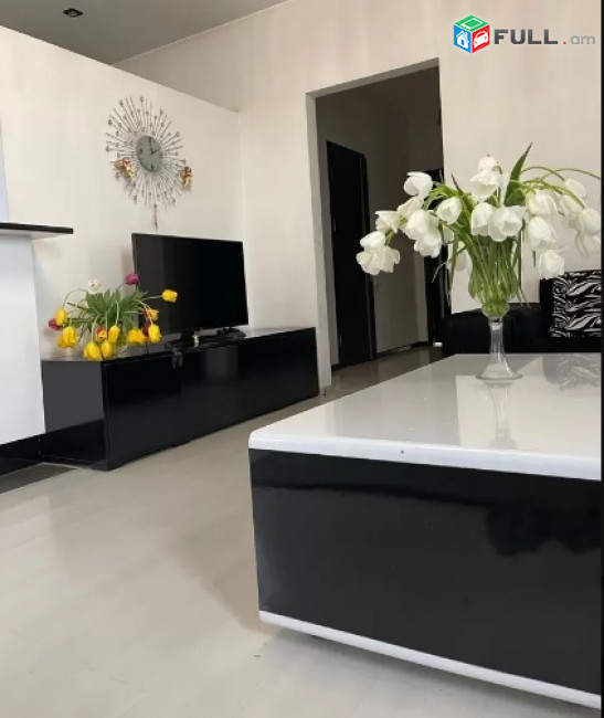 3 սենյականոց բնակարան Մեծ Կենտրոնում