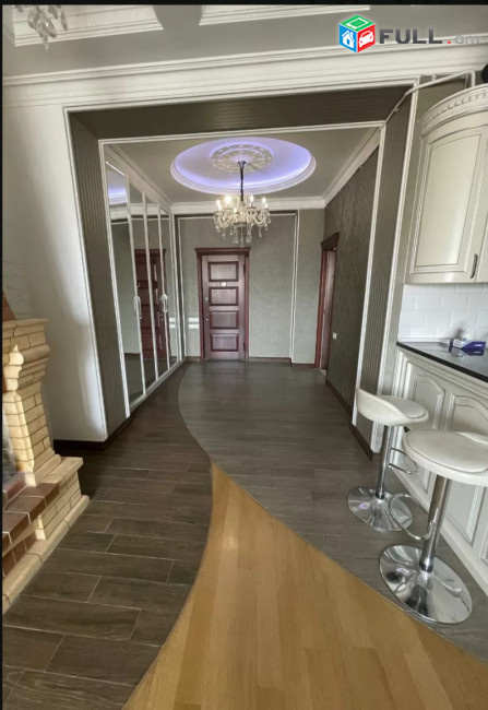 2 սենյականոց բնակարան փոքր կենտրոնում