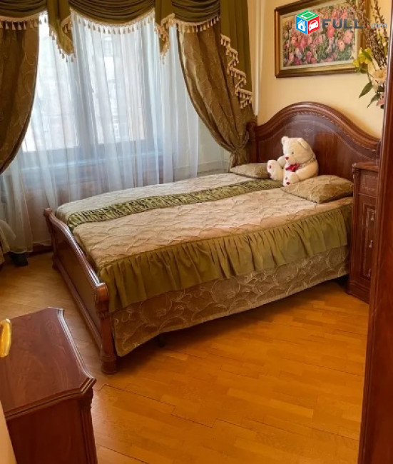 3 սենյականոց բնակարան Խորենացի փողոցում 