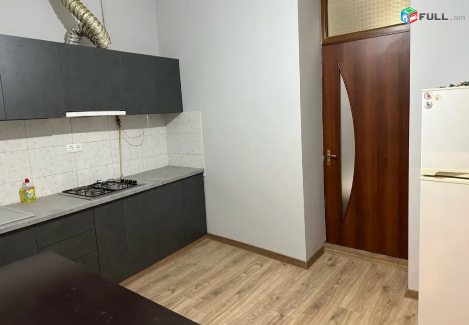 3 սենյականոց բնակարան Հերացի փողոցում