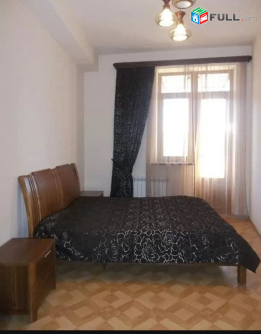 2 սենյականոց բնակարան նորակառույց շենքում Լենինգրադյան փողոցում,