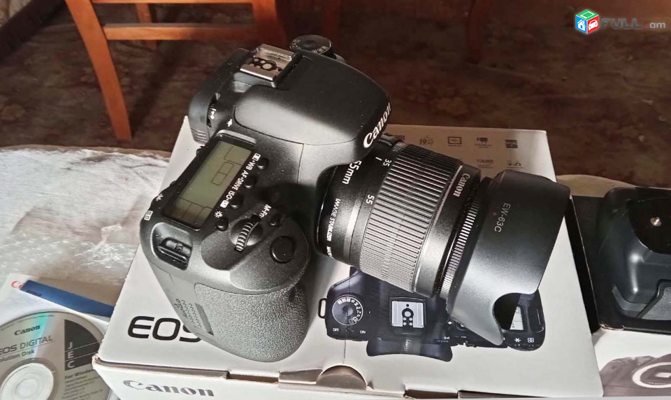 Canon 7d + canon 18-55mm is ii lens.