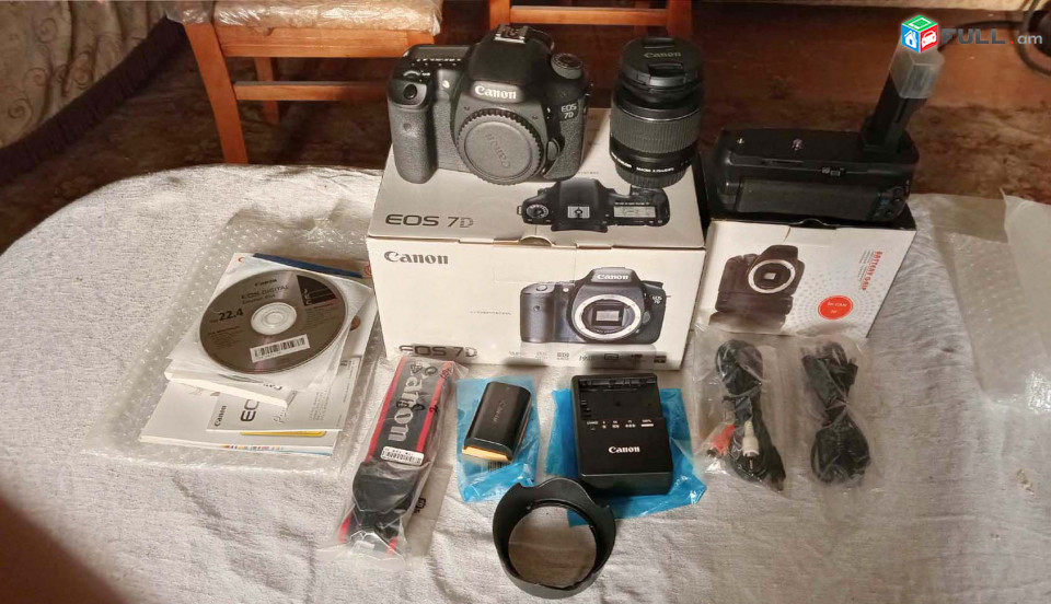 Canon 7d + canon 18-55mm is ii lens.