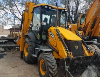  Կատարում ենք հողային տարբեր աշխատանքներ JCB 3cx  էքսկավատոր բարձիչով