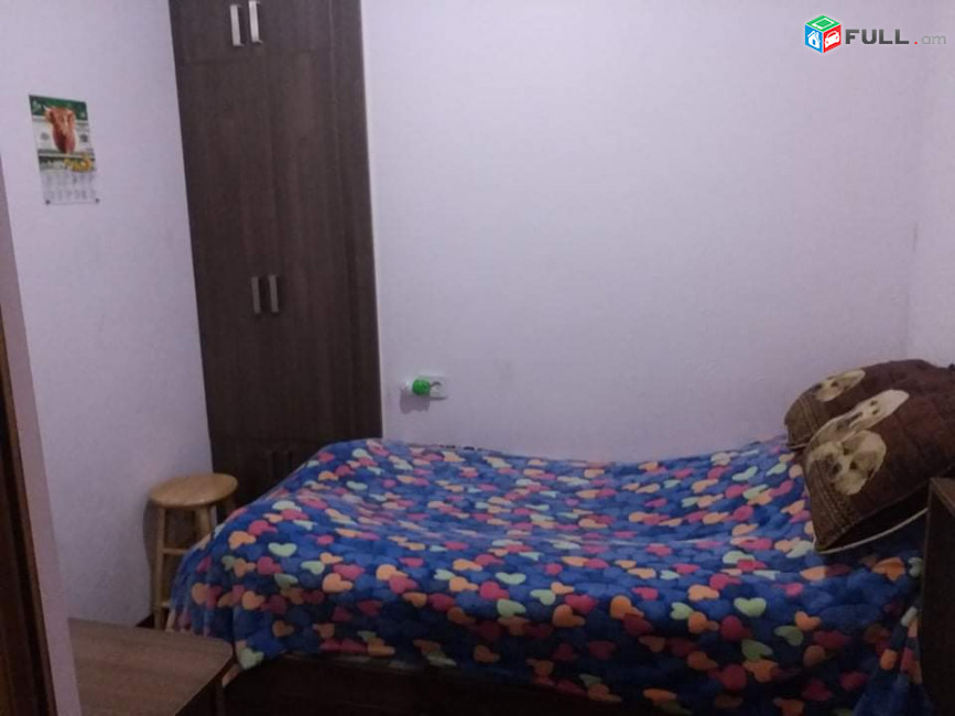 Վաճառվում է 3 սենյականոց բնակարան
