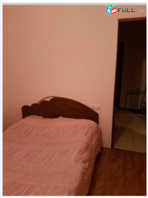 Նորակառույց երկհարկանի շենքի 2-րդ հարկում