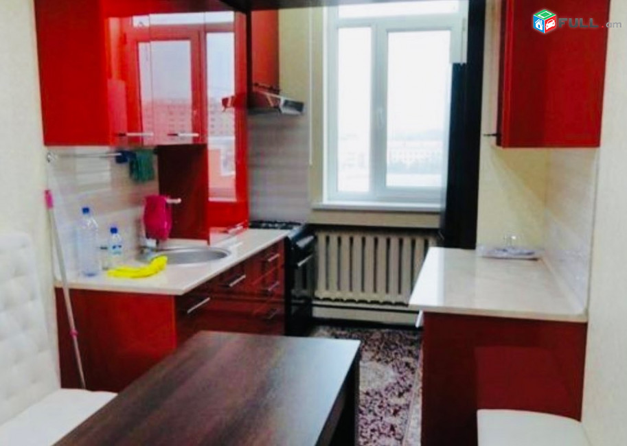 3 սենյականոց բնակարան Խորենացու փողոցում 