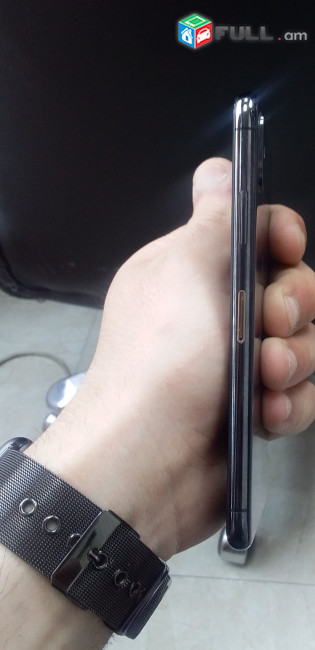 Apple  iphone xs 64