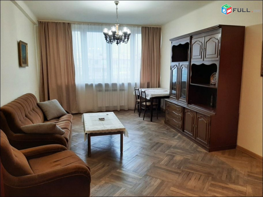 Сдается 3-комн. квартира, Gyulbenkyan St, 100 кв.м.,  4/10 этаж, капитальный ремонт