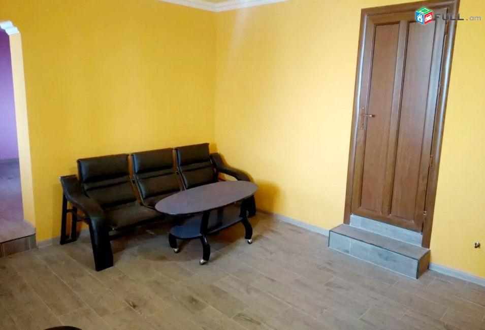 Լողավազանով Առանձնատուն 