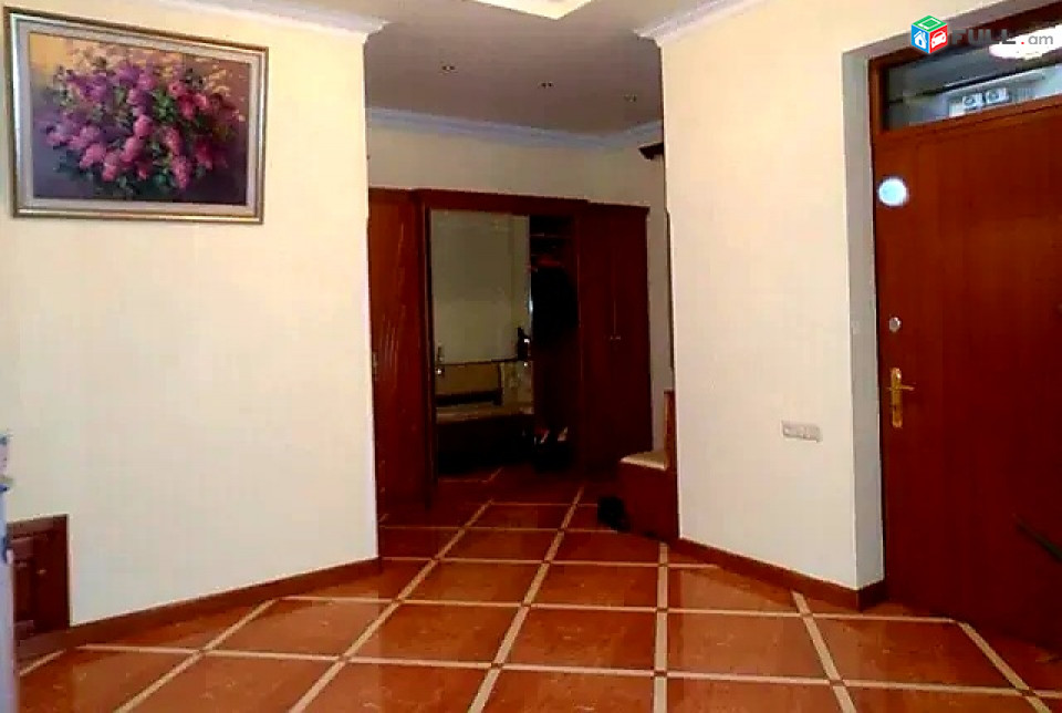  Վարձով Ատանձանատուն լողավազանաով 