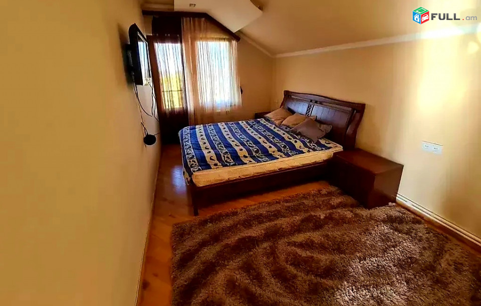 Վարձով Առանձնատուն Լողավազանով 