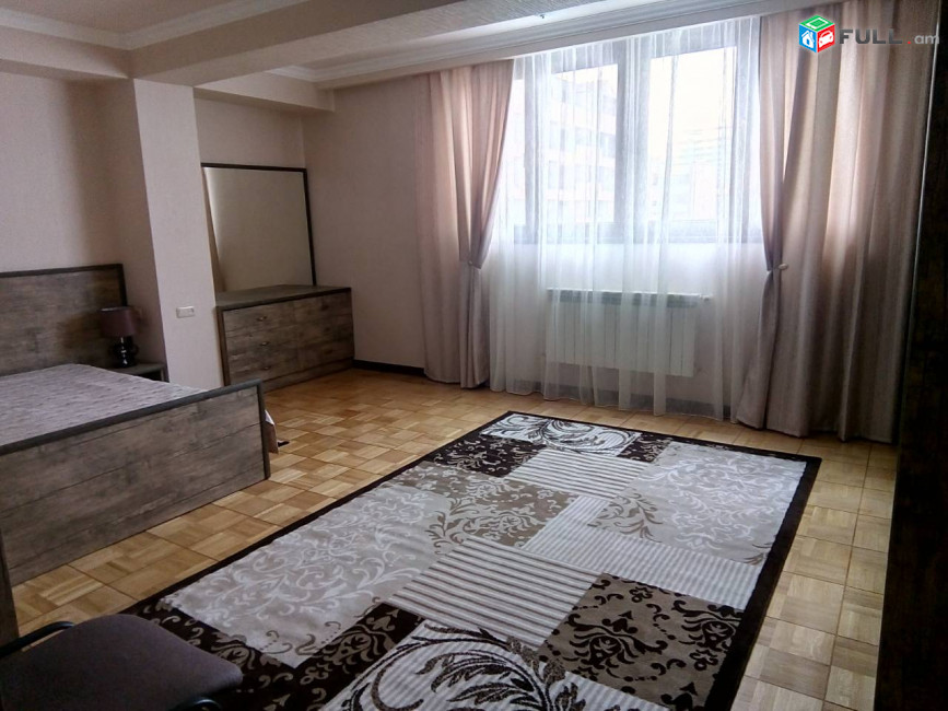 AV0020 Վարձով է տրվում 4 սենյականոց բնակարան Ամիրյան փողոցում