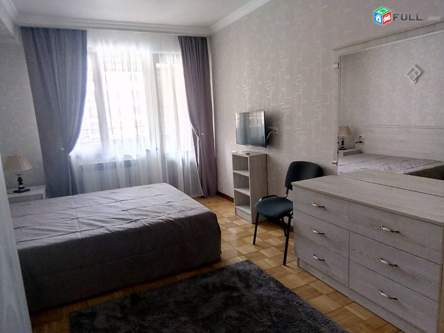 AV0020 Վարձով է տրվում 4 սենյականոց բնակարան Ամիրյան փողոցում
