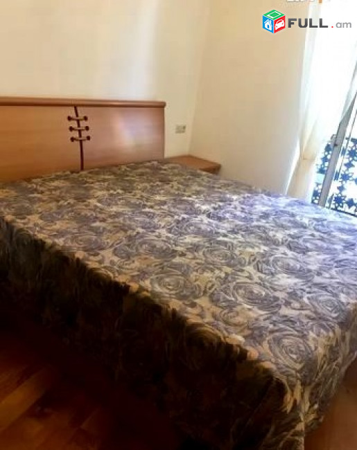 AV0027 Վարձով է տրվում 3 սենյականոց բնակարան Տերյան փողոցում