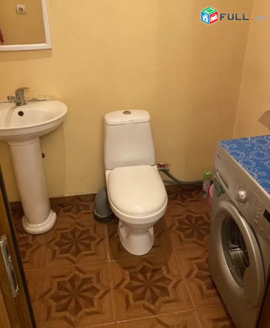 AV0039 Վարձով է տրվում 3 սենյականոց բնակարան Մանթաշյան փողոցում