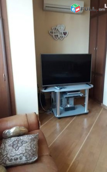 AV0044 Վարձով է տրվում 2 սենյականոց բնակարան Սայաթ-Նովայի փողոցում