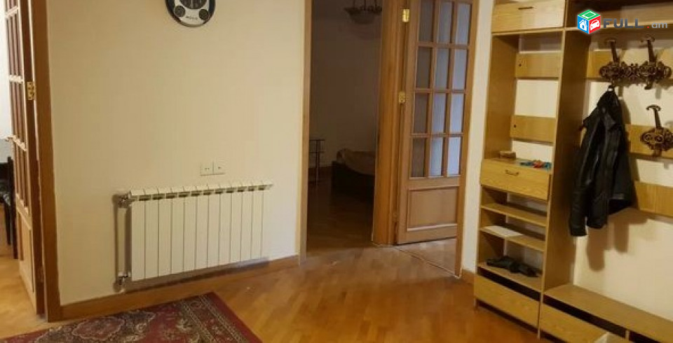 AV0047 Վարձով է տրվում 4 սենյականոց բնակարան Կիևյան փողոցում