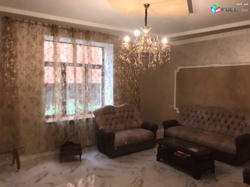 AV0054 Վարձով է տրվում 4 սենյականոց բնակարան Թումանյան փողոցում