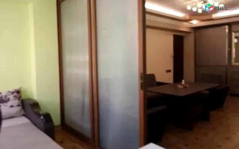 AV0061 Վարձով է տրվում 3 սենյականոց բնակարան Զավարյան փողոցում