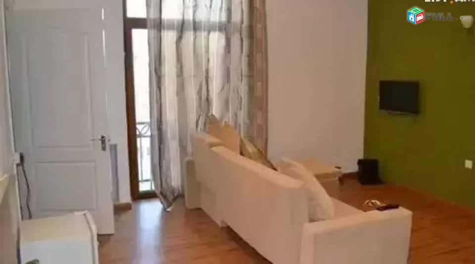 AV0066 Վարձով է տրվում 2 սենյականոց բնակարան Կիևյան փողոցում