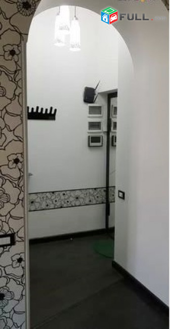 AV0069 Վարձով է տրվում 2 սենյականոց բնակարան Պարոնյան փողոցում