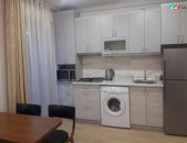 AV0138 Վարձով է տրվում 2 սենյականոց բնակարան Հալաբյան փողոցում