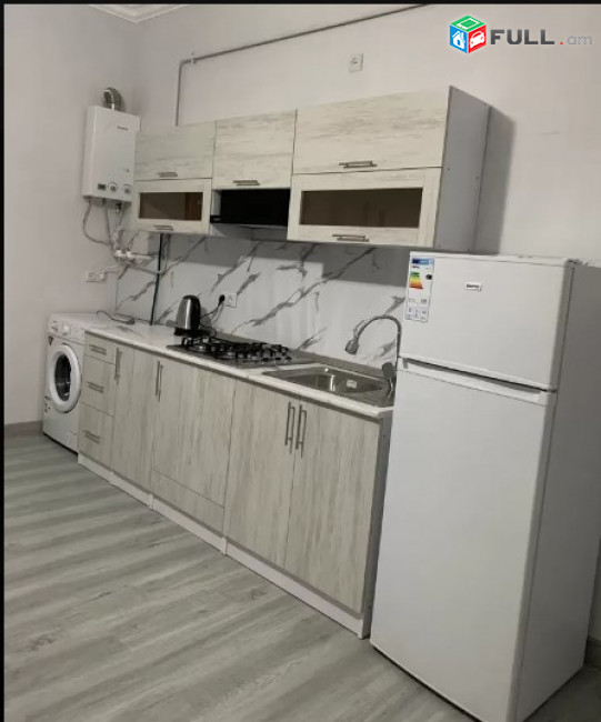 AV0166 Վարձով է տրվում 2 սենյականոց բնակարան Այվազովսկու փողոցում