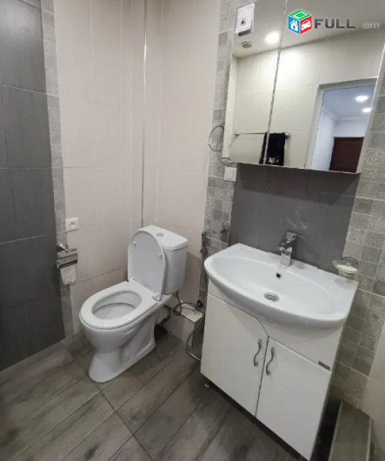 AV0199 Վարձով է տրվում 3 սենյականոց բնակարան Կոմիտասի պողոտայում