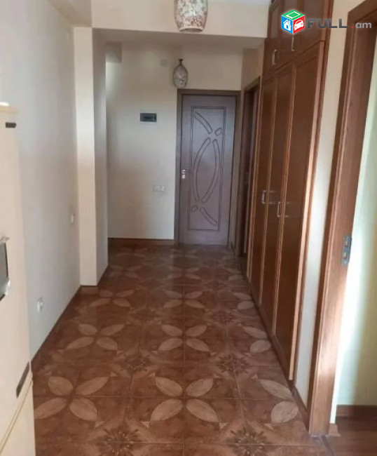 AV0208 Վարձով է տրվում 3 սենյականոց բնակարան Վերին Շենգավիթում,նորակառույց
