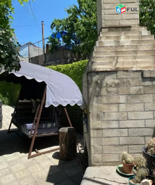 AV0220 Վարձով 2 հարկանի 5 սենյականոց քարե տուն Արտաշես Շահինյան փողոցում,Ավան
