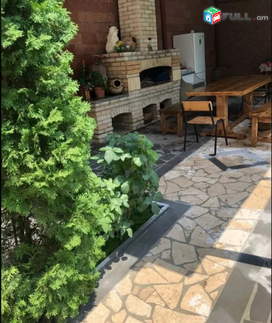 AV0253 Օրավարձով է տրվում 2 հարկանի առանձնատուն Լիսինյան փողոցում