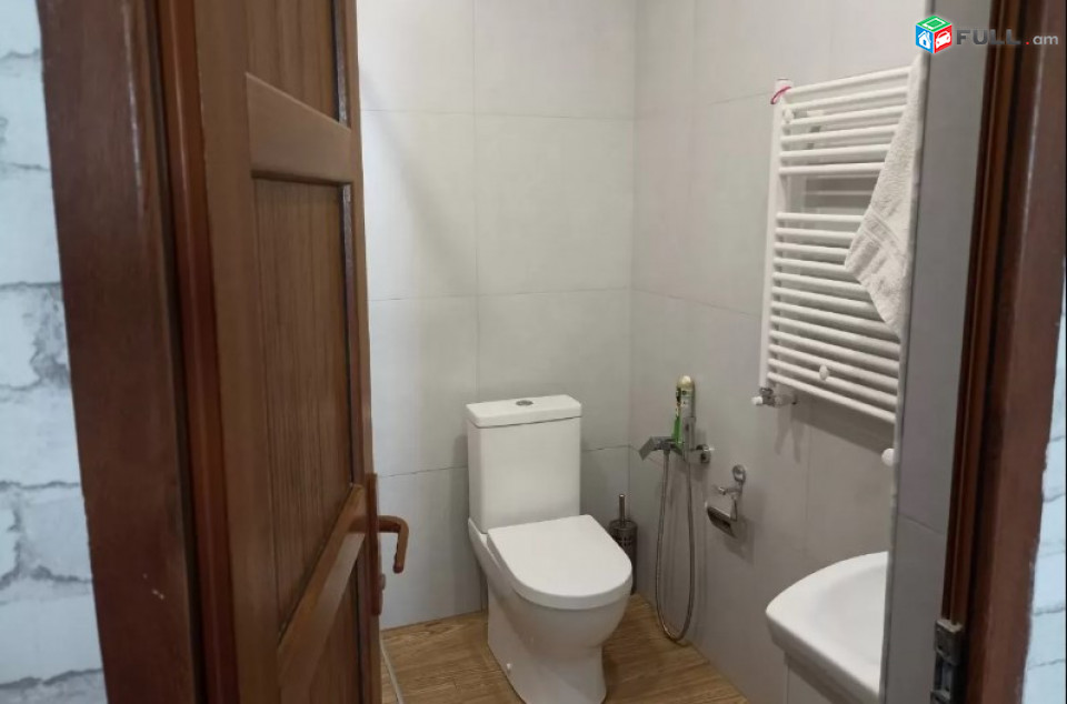 AV0262 Վարձով է տրվում 2 հարկանի առանձնատուն Միրաքյան փողոցում,Աջափնյակ