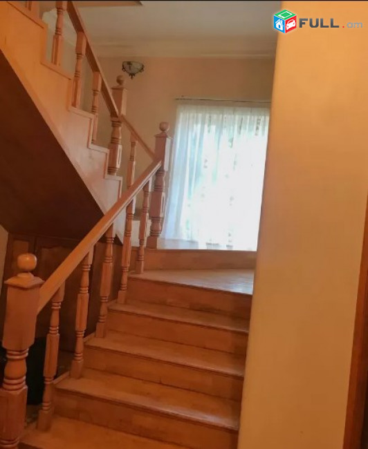 AV0263 Վարձով է տրվում 2 հարկանի առանձնատուն Արմեն Արմենակյան փողոցում,Մարաշ