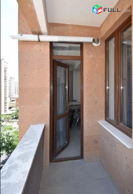 AV0267 Վարձով է տրվում 3 սենյականոց բնակարան Սարյան փողոցում