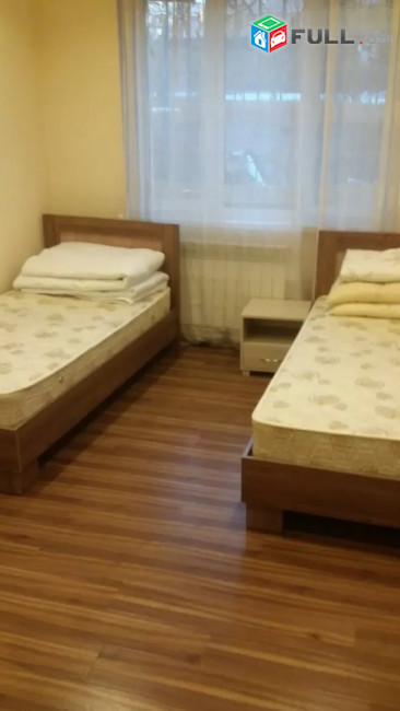 AV0276 Վարձով է տրվում 3 սենյականոց բնակարան Երվանդ Քոչարի փողոցում
