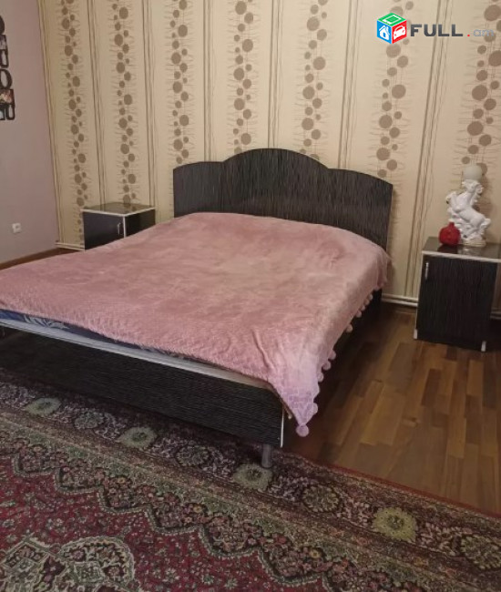 AV0278 Վարձով է տրվում 4 սենյականոց բնակարան Երվանդ Քոչարի փողոցում