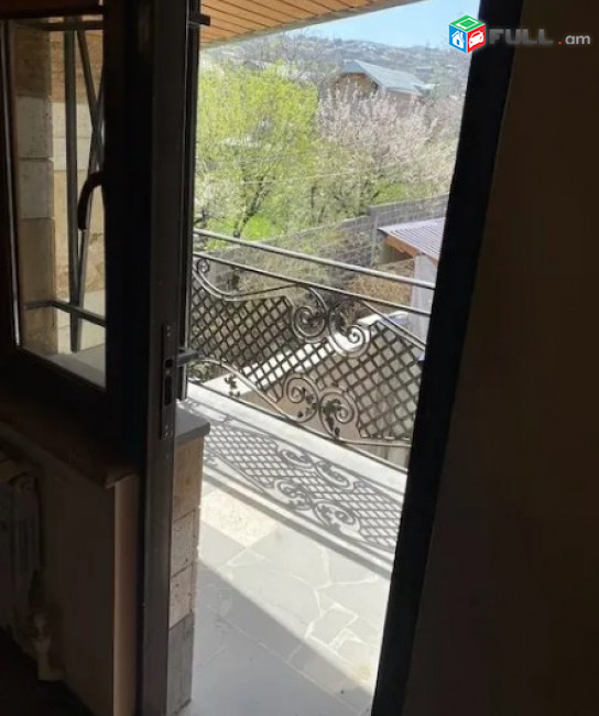 AV0281 Վարձով է տրվում 2 հարկանի առանձնատուն Ձորաղբյուրում