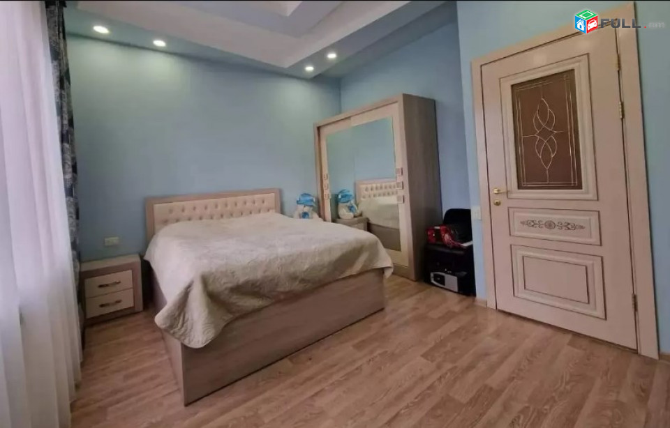 AV0293 Վարձով է տրվում 3 հարկանի առանձնատուն Պետրոս Դուրյան թաղամասում,Ավան